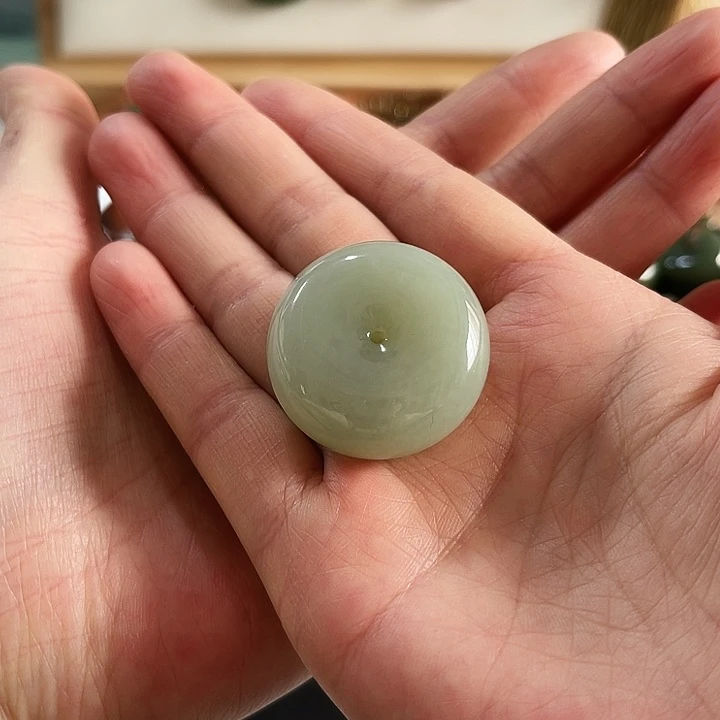 橙***爱和田玉未镶嵌颈饰