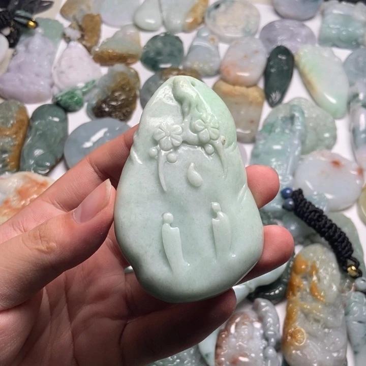 翡翠未镶嵌颈饰悟道57
