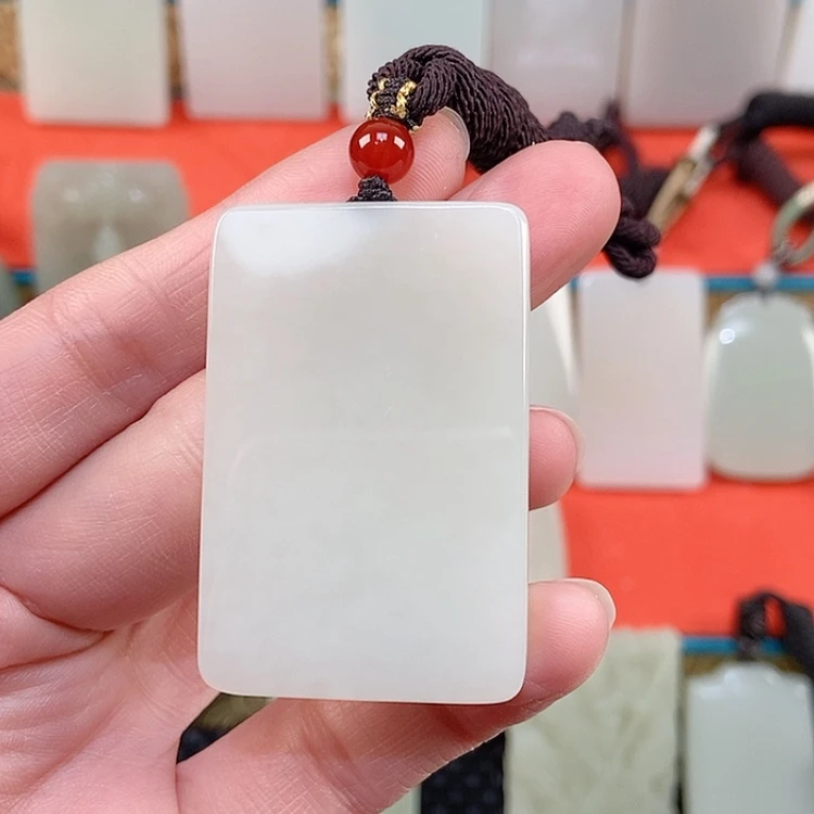 【闪购商品】颈饰未镶嵌和田玉