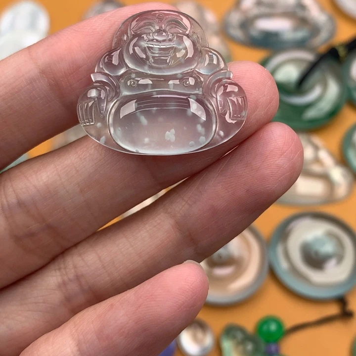 颈饰未镶嵌翡翠….