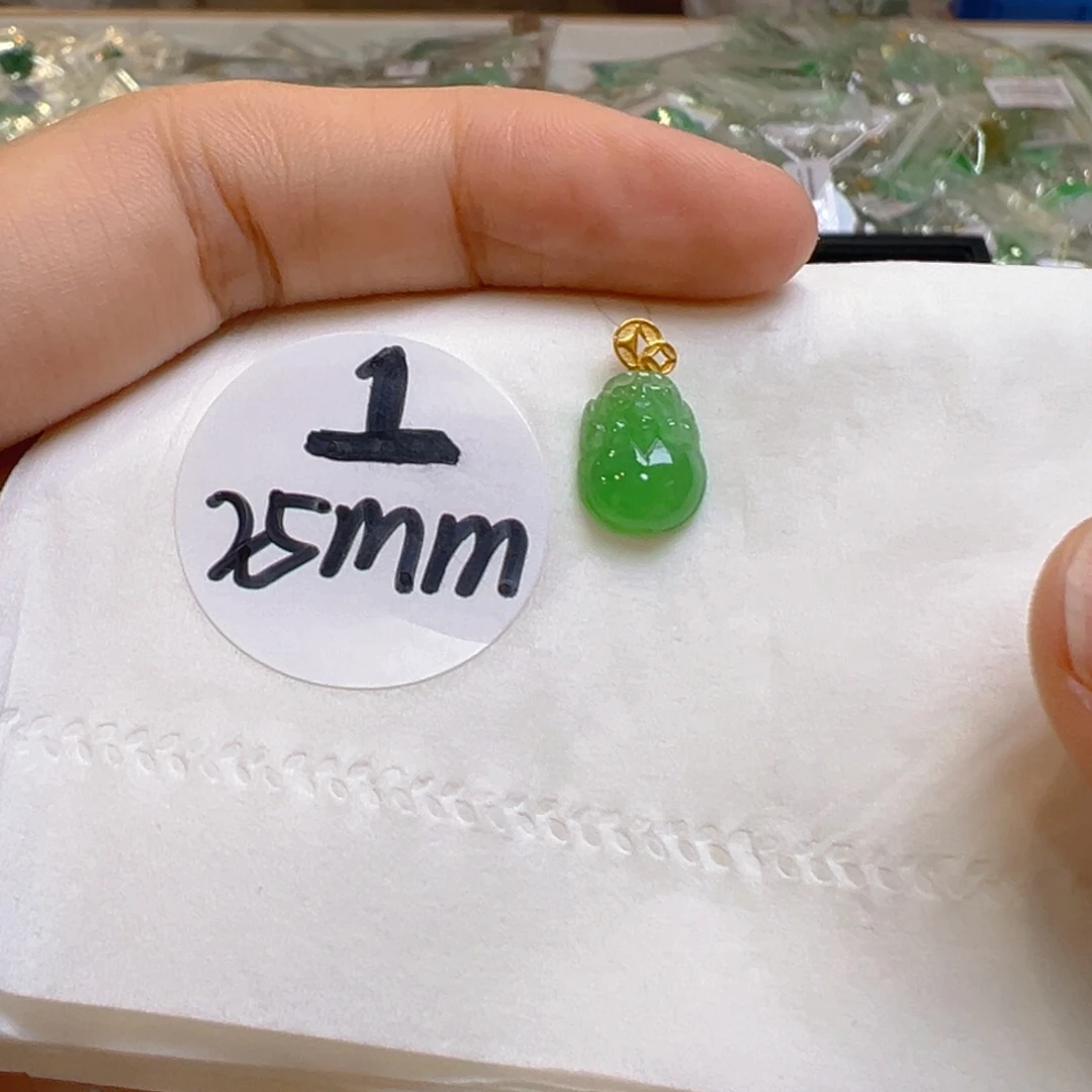 吊坠(不含链)18K金镶嵌翡翠