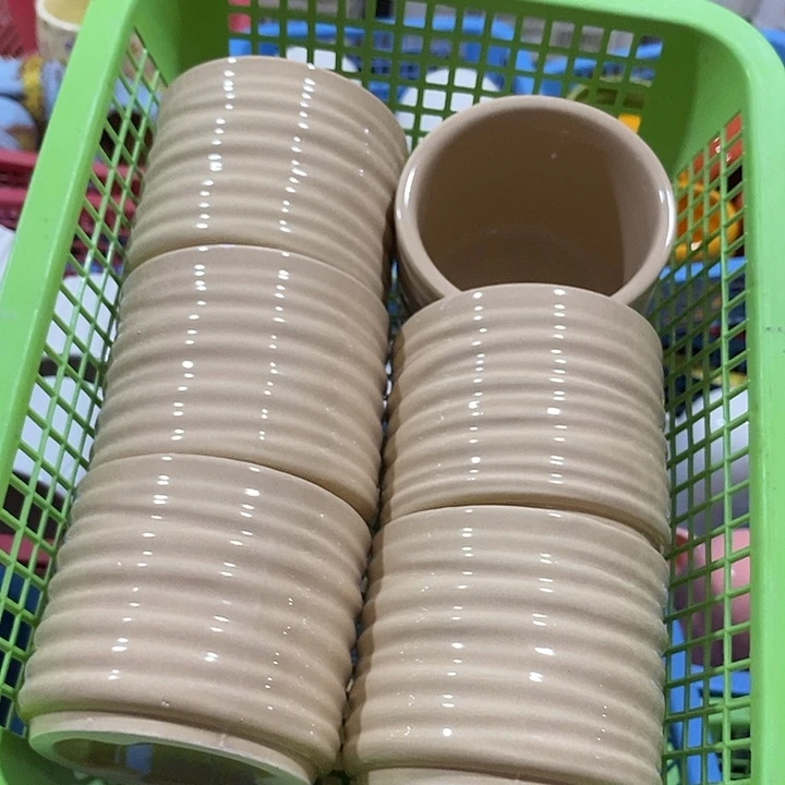 陶盆有孔 瑕疵针孔漏釉介意勿拍外口 7外高7