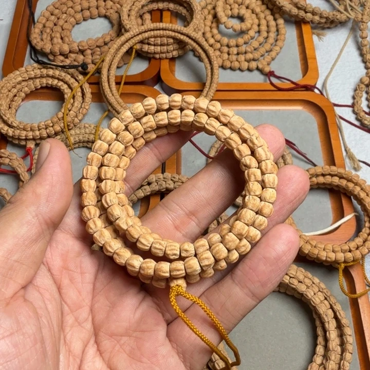 只***显吊坠柏香籽/百香籽