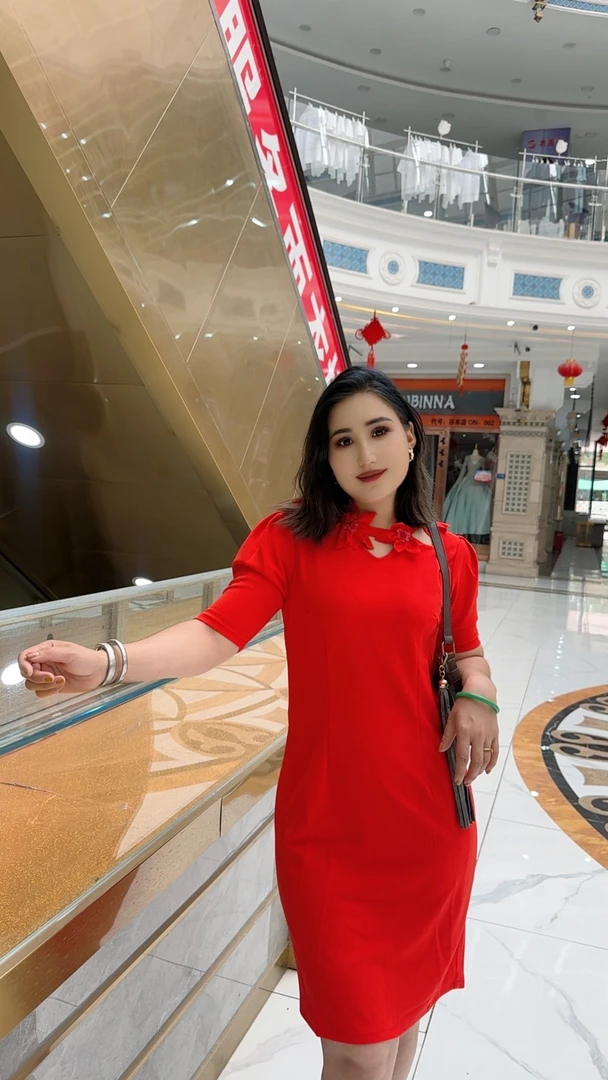 少女风时尚中式蝴蝶扣婚礼常规款旗袍日常中国风