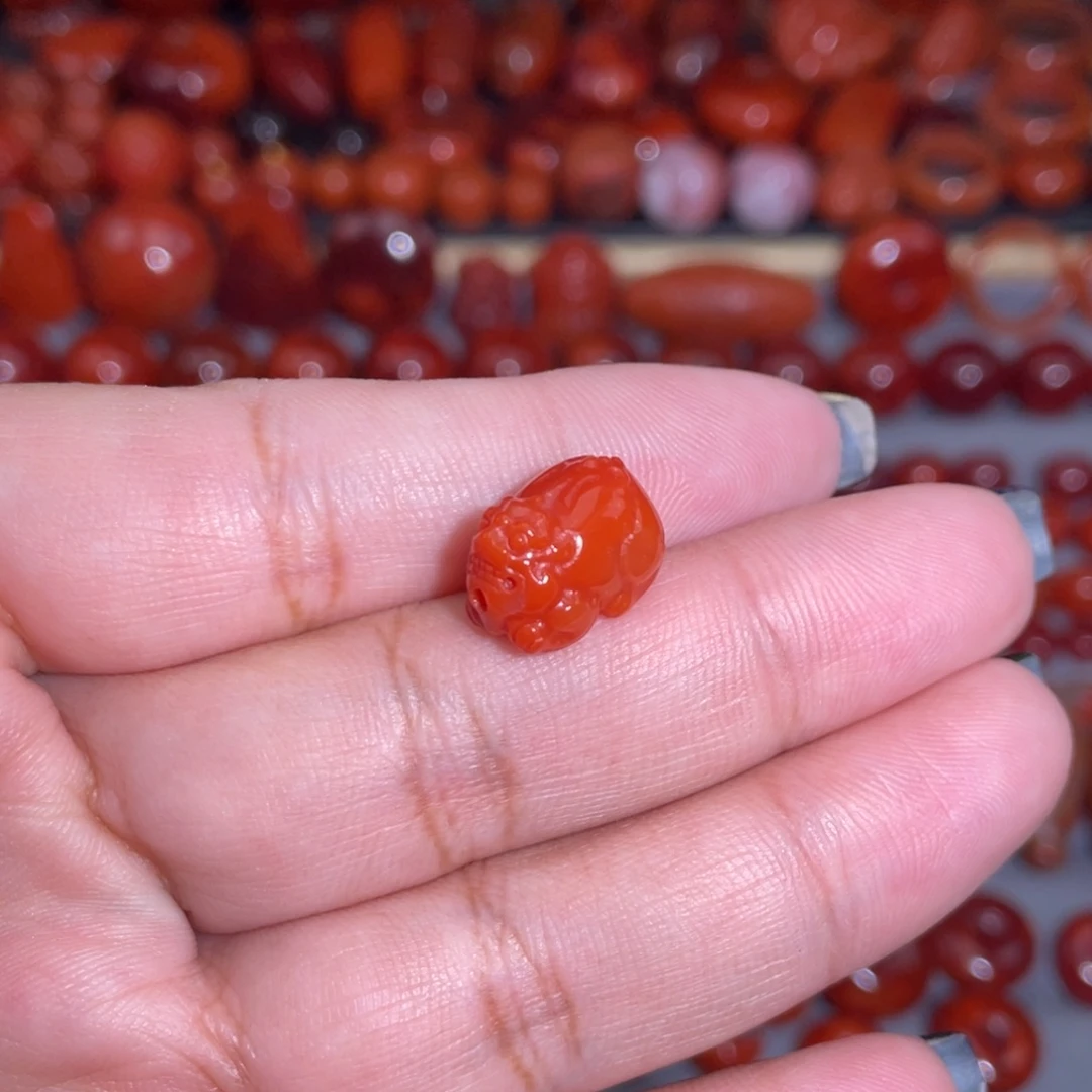 南红玛瑙未镶嵌貔貅