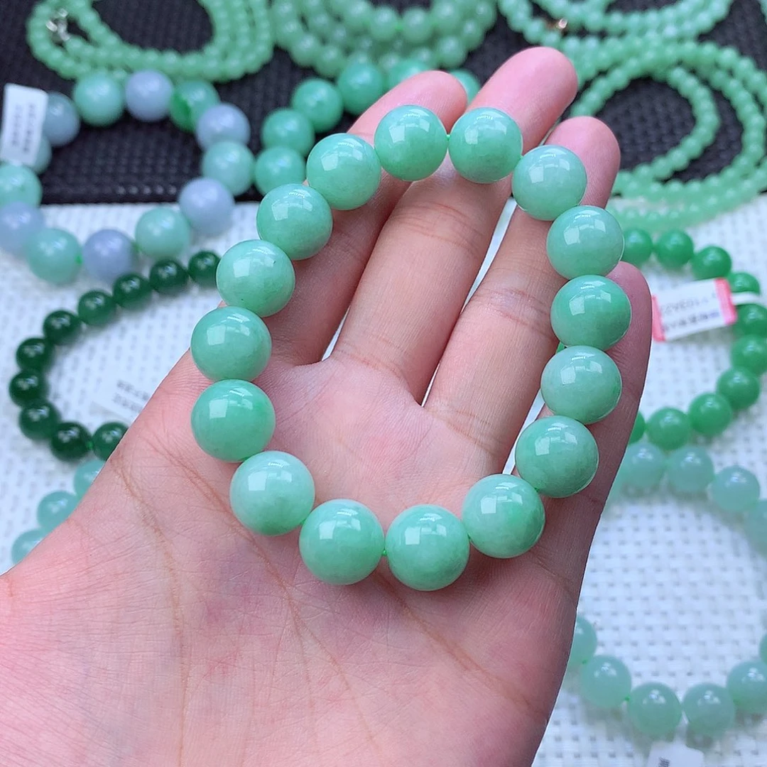 鱼***鱼翡翠未镶嵌毛衣链