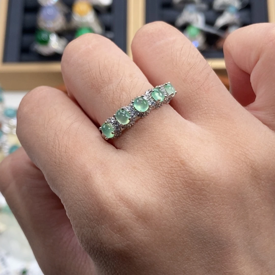 翡翠戒指银S925镶嵌纯天然缅甸翡翠A货排戒