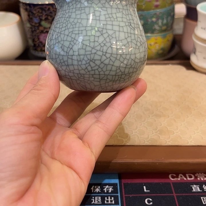 瓷片哥窑公杯微瑕1个