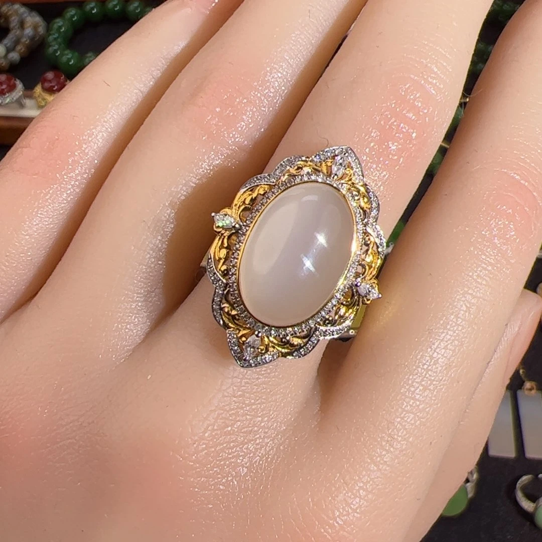 和田玉藕粉猫眼戒指18K金镶嵌M****店