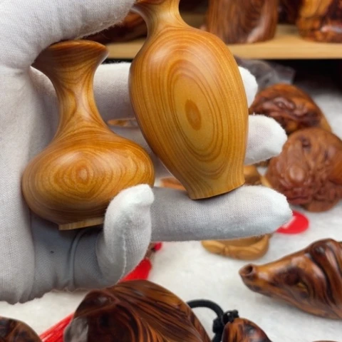 【闪购商品】柏木（崖柏）两个可爱小花瓶