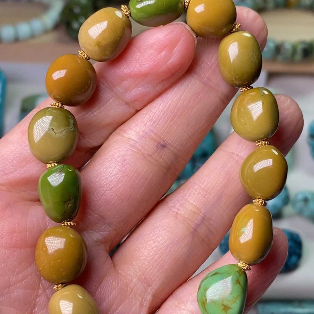 绿松石未镶嵌珠宝奇石