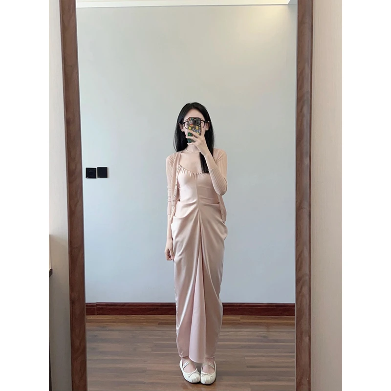 气质千金温柔风套装裙缎面吊带连衣裙搭配针织开衫两件套