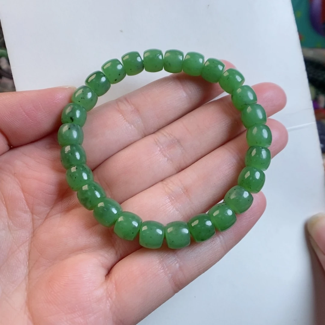 和田玉手链未镶嵌乌兰海苹果绿