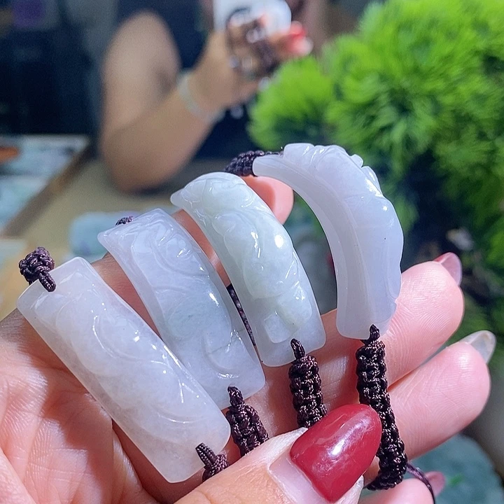 【闪购商品】翡翠挂件未镶嵌多样性发1