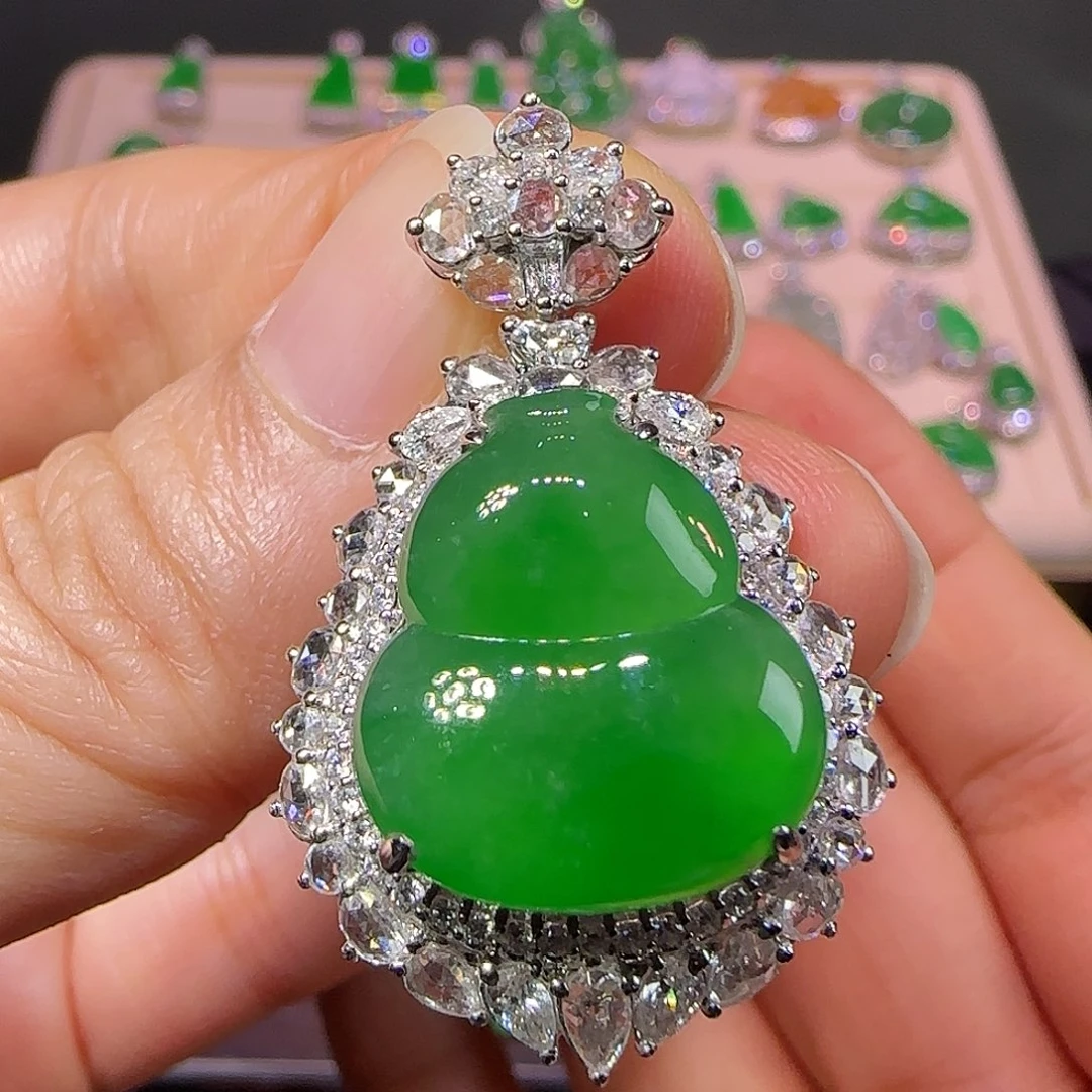 翡翠18K金镶嵌吊坠(不含链)