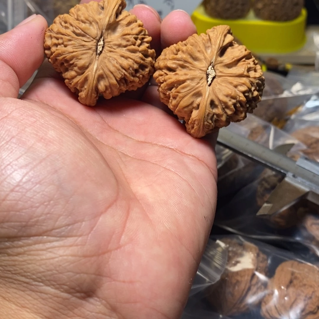 风***沙核桃文玩核桃南疆石编号013