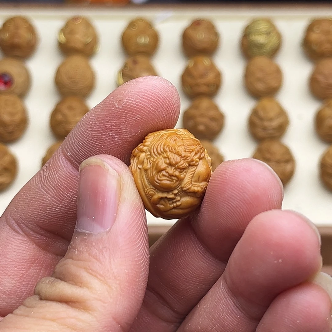 猴头核桃吊坠靠山18