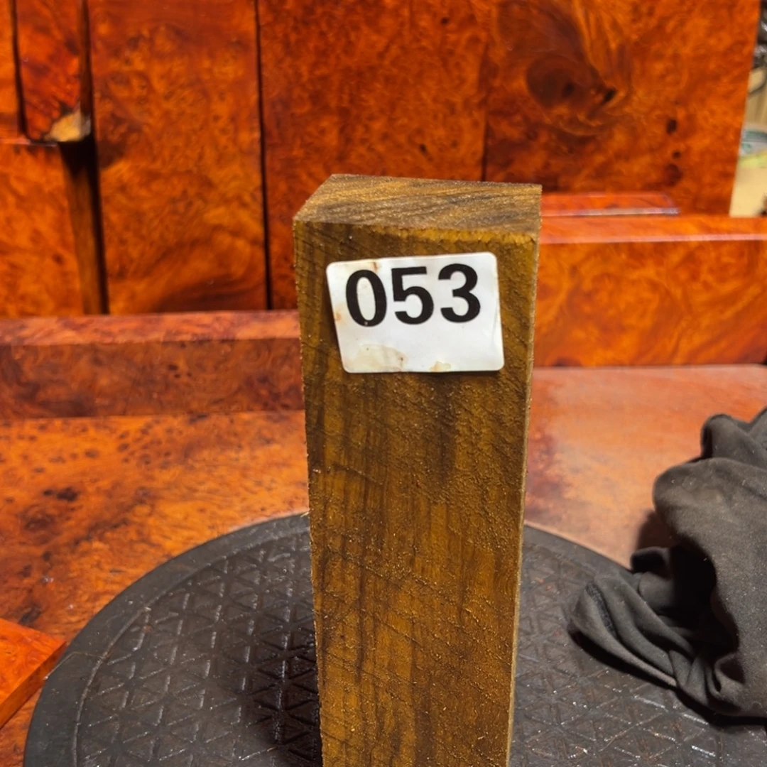 绣***红大果紫檀（缅甸花梨）