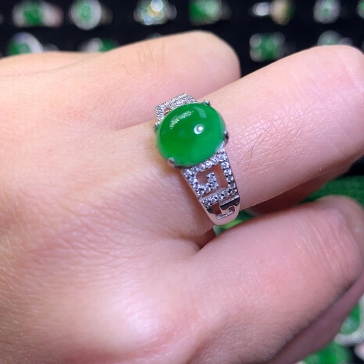 【闪购商品】翡翠颈饰银S925镶嵌天然翡翠