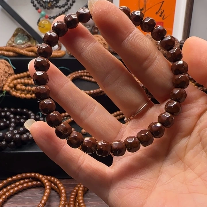 手串紫金鼠7.7*6.6纯肉无相手串