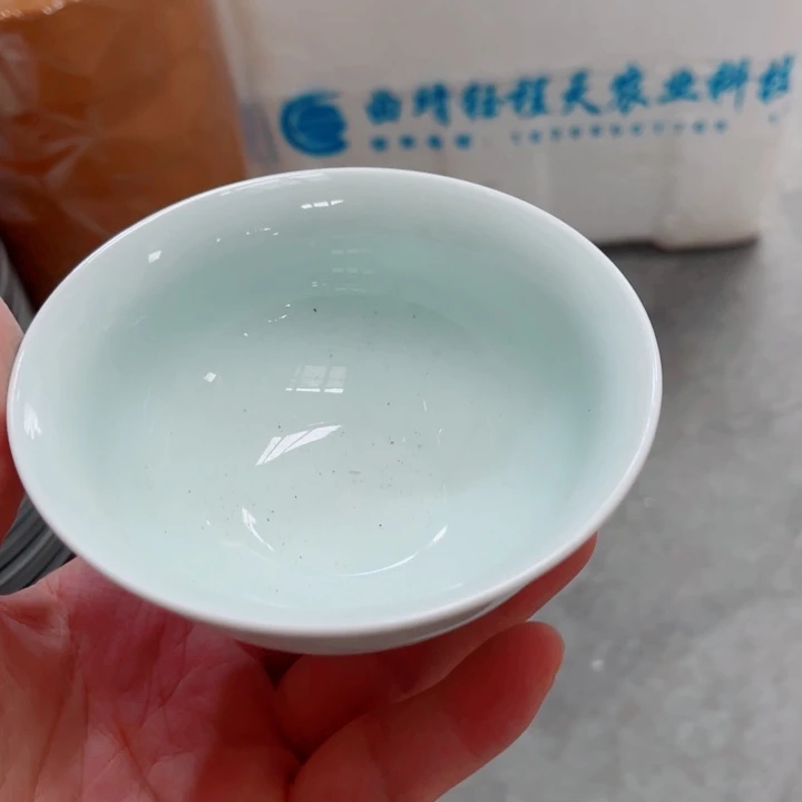 青花玲珑4寸小碗隐青