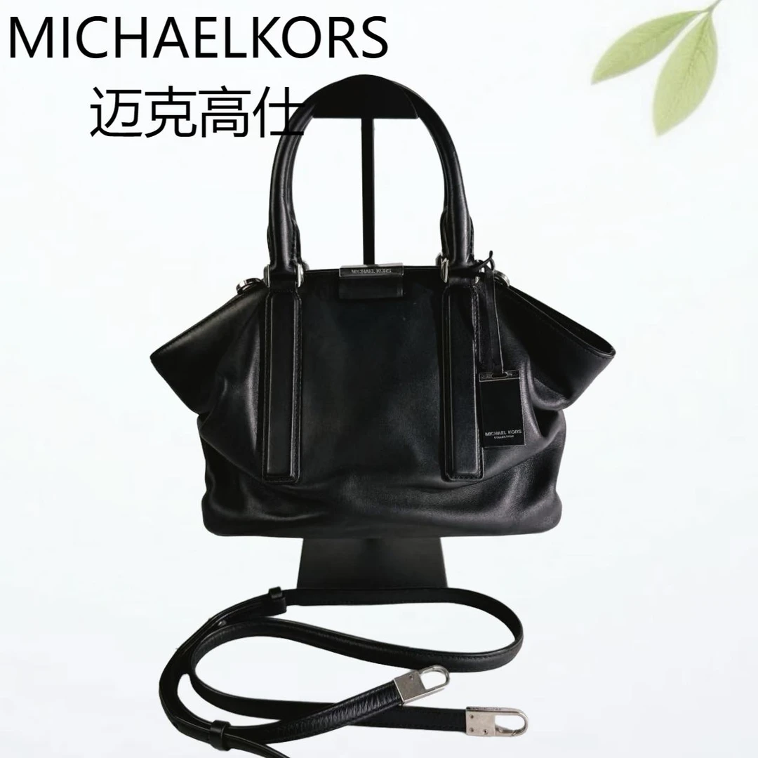 95新 MICHAELKORS/迈克高仕 黑银手提单肩包G25501815底长26X19
