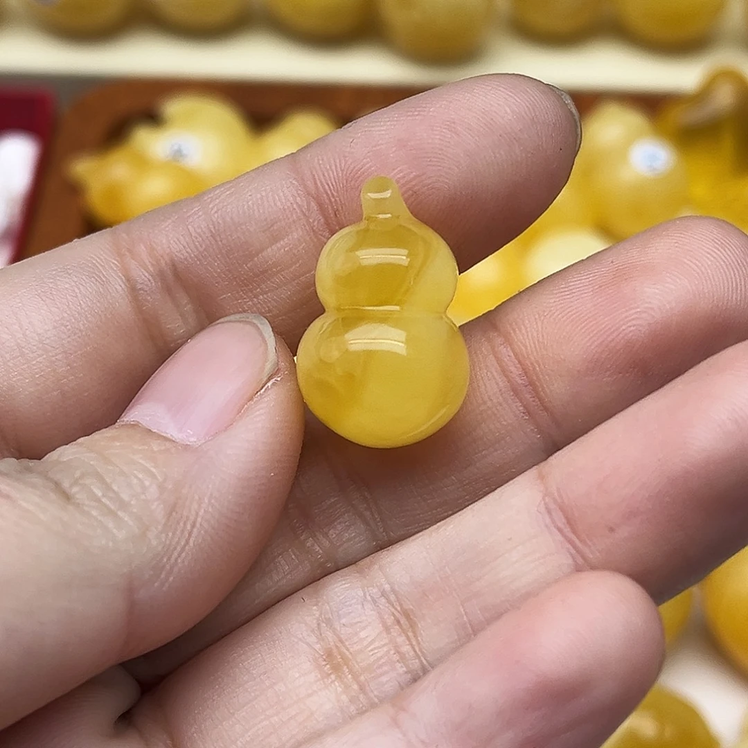 蜜蜡未镶嵌裸石天然