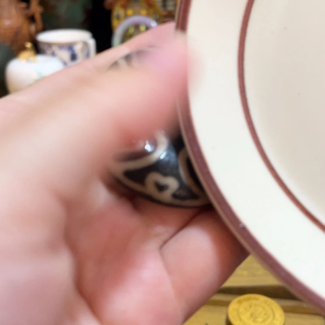7788878998898999889