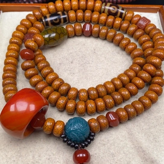 吊坠星月菩提扎**吉