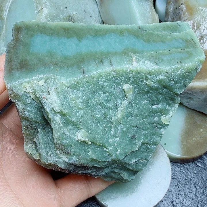 未镶嵌和田玉（糖玉）珠宝奇石