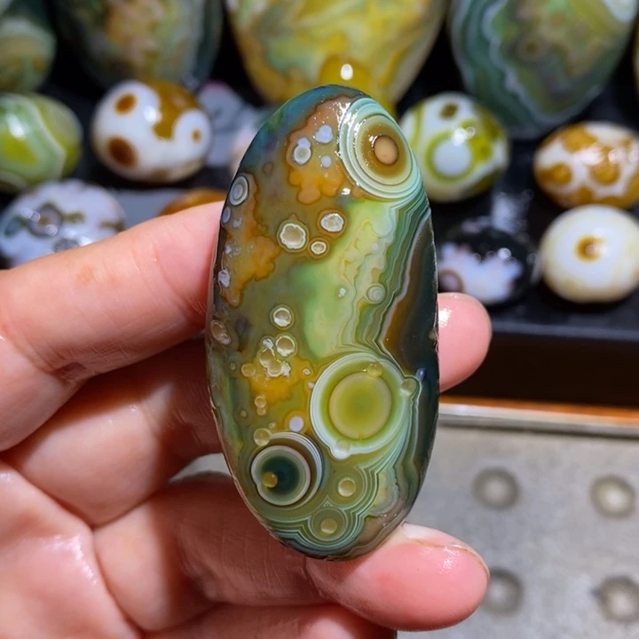未镶嵌玛瑙/玉髓珠宝半成品16