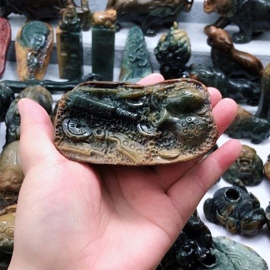 岫岩河磨玉（透闪石质玉）把件未镶嵌心**成