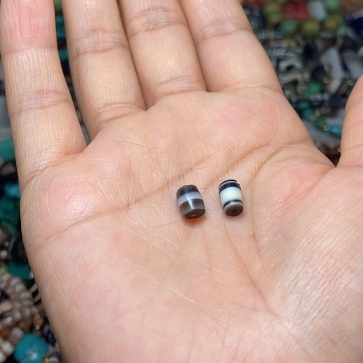其***山纯铜石英石藏地密码藏传古珠珠