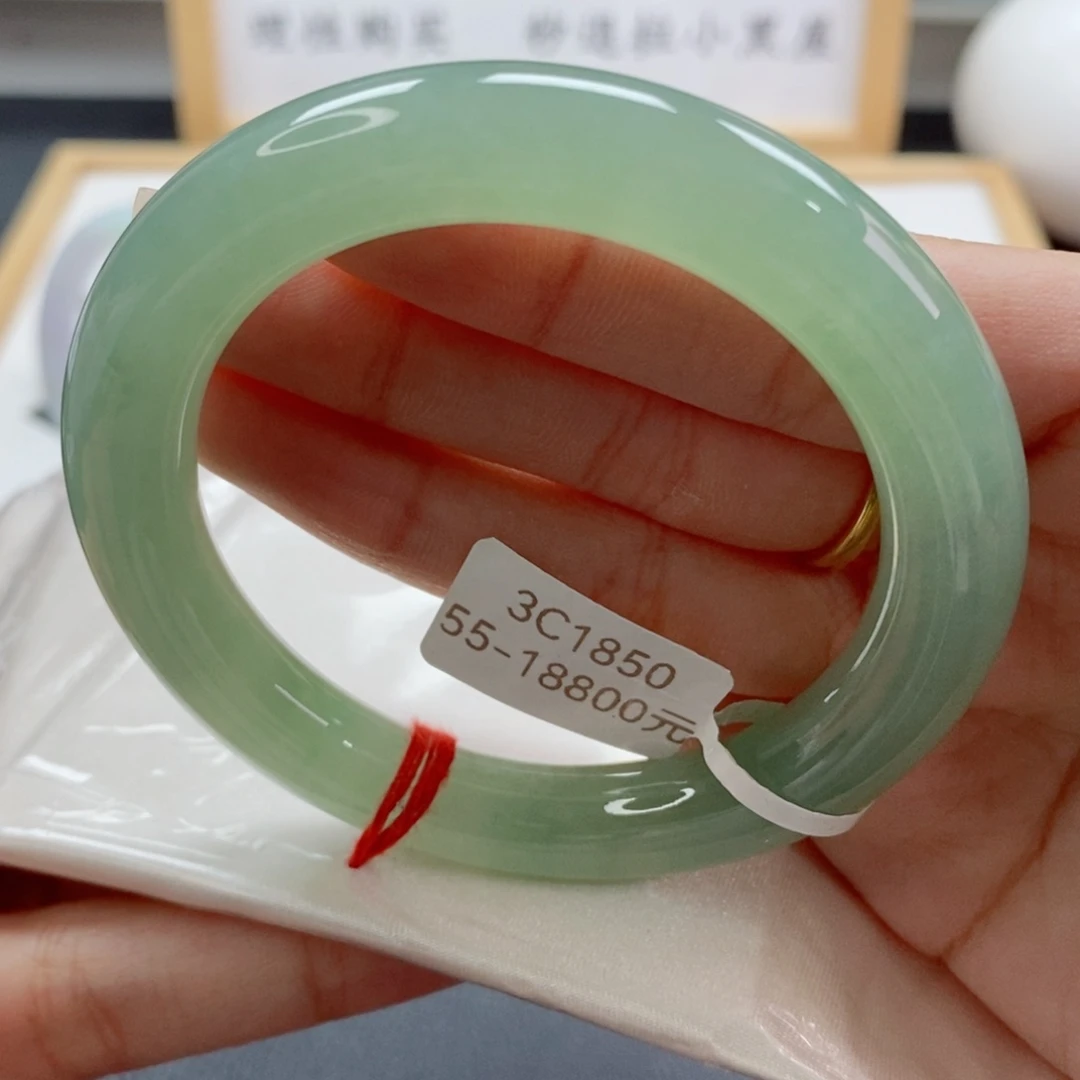 未镶嵌手镯翡翠天然A货翡翠手镯