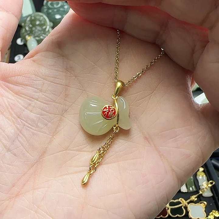 颈饰银S925镶嵌和田玉