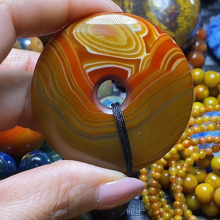 宸***玛瑙/玉髓未镶嵌颈饰