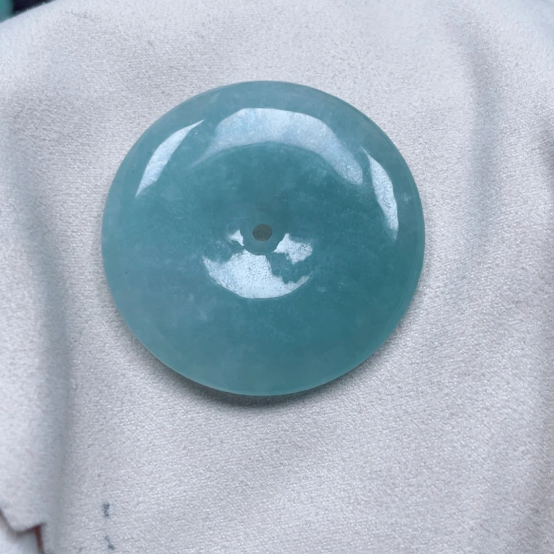 玖***爺翡翠未镶嵌颈饰平安扣