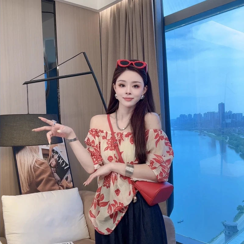 【晓溪服饰】夏季新款碎花法式宽松型薄款宽松气质一字肩小衫上衣