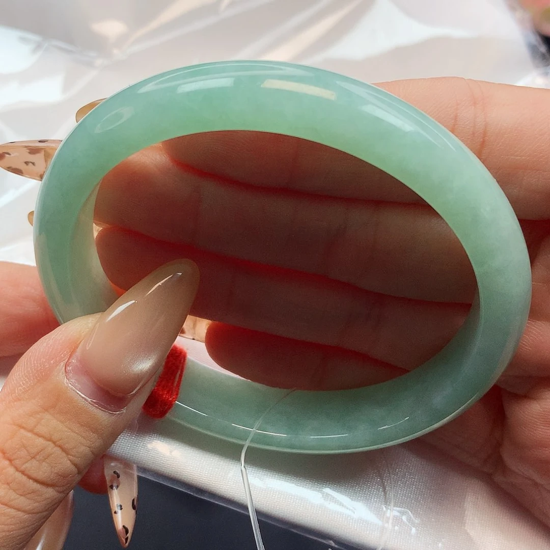 未镶嵌手镯（贵妃镯）翡翠36