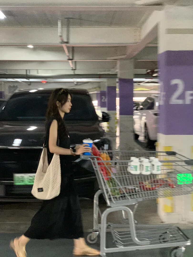「人皆博主」韩女超绝比例显瘦气质半身裙➕小衫