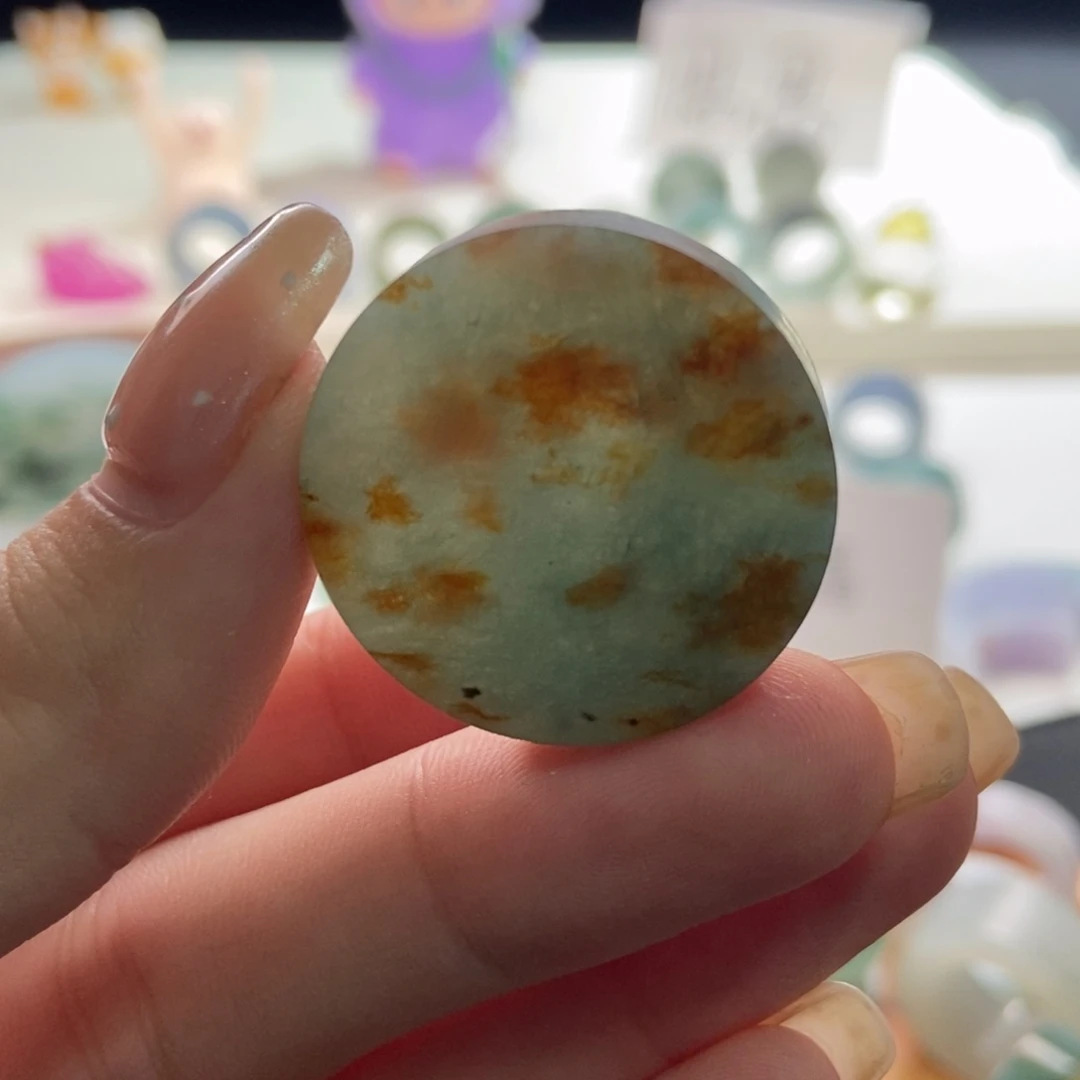 未镶嵌定制翡翠薄****?定制山鬼包工