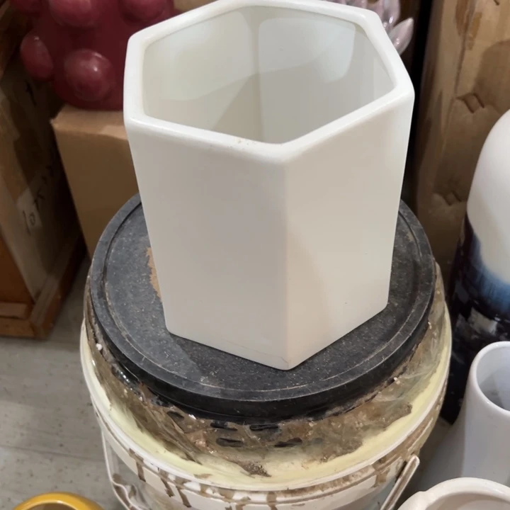 陶瓷花瓶摆件微瑕捡漏出