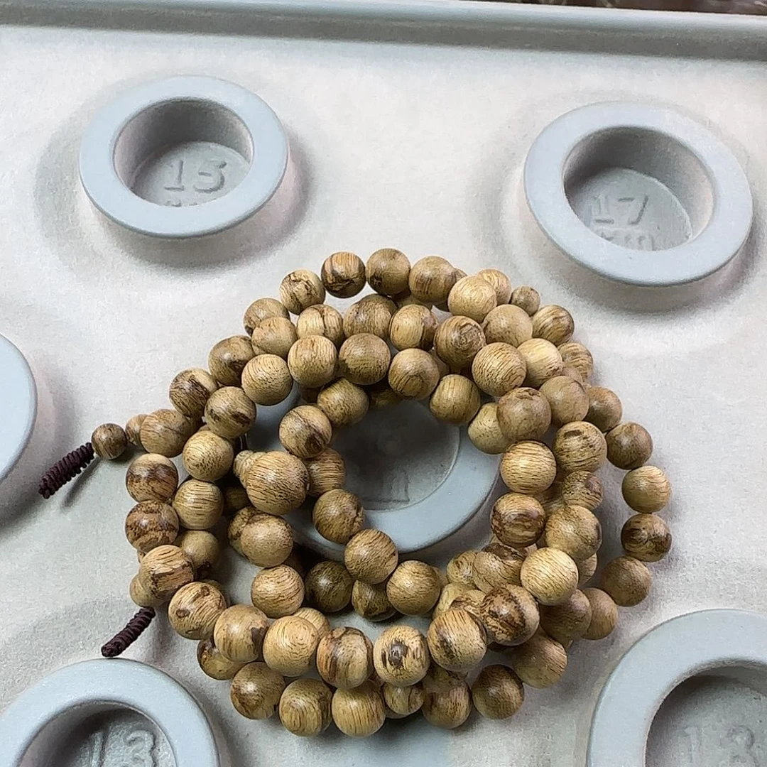 沉香手串马泥涝 0.9 + 27.8g