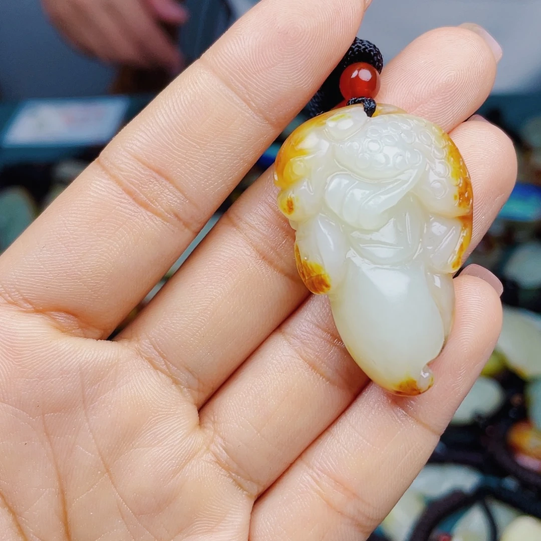 颈饰未镶嵌和田玉
