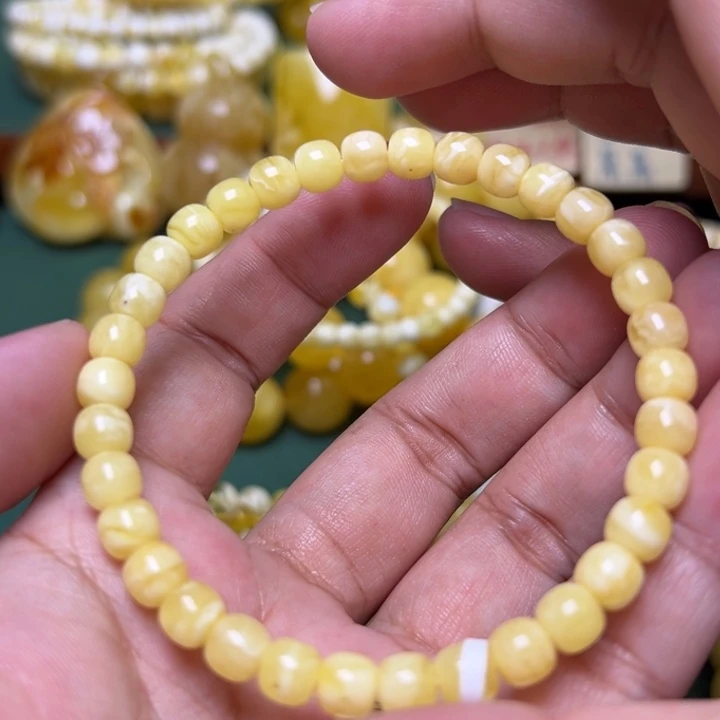 蜜蜡未镶嵌珠宝奇石