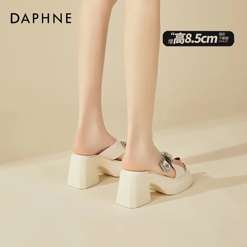 达芙妮配裙子拖鞋女2025新款夏季外穿小个子增高8cm9cm厚底凉拖鞋