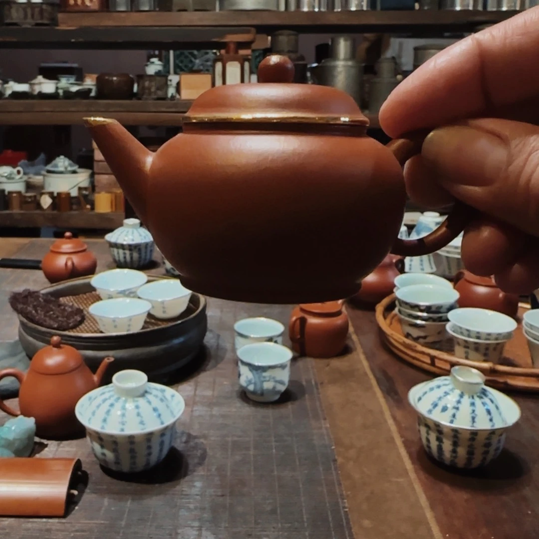 例*包金朱泥水平壶