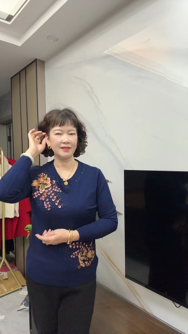 冬季气质时尚毛衣