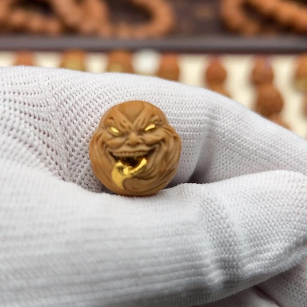 【***】吊坠猴头核桃金添