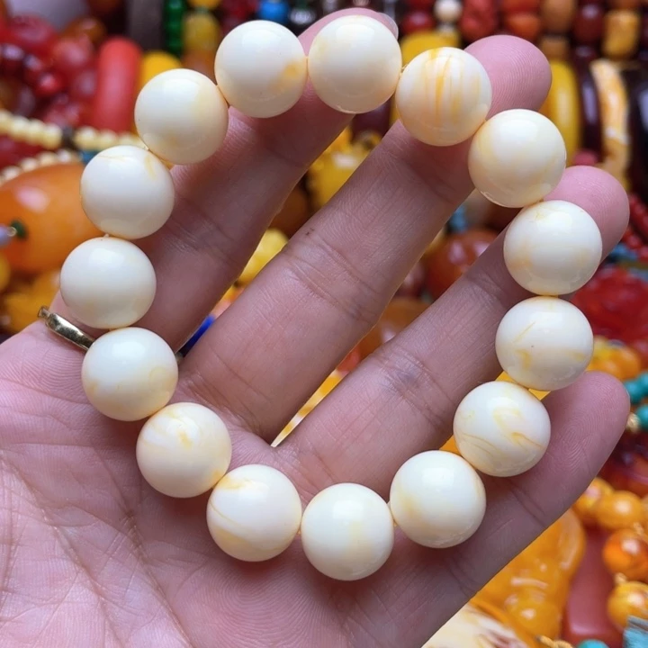 树脂制品6号白色手串